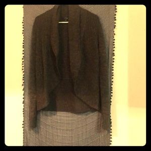 ♥️LIKE NEW! Stylish Sweater♥️